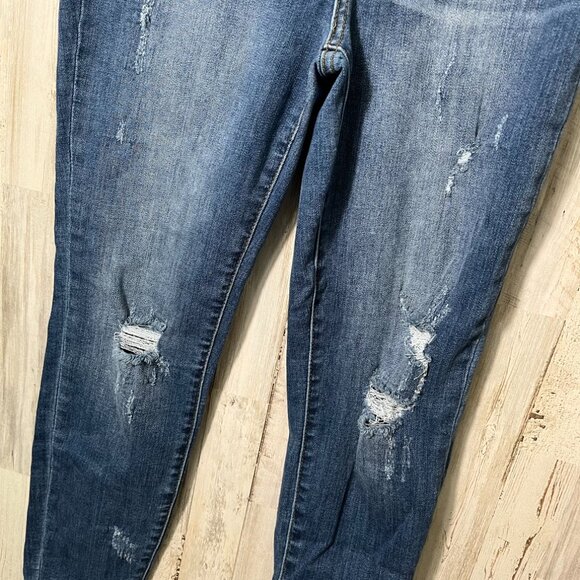 Judy Blue Relaxed Fit Distressed Jeans Mid Rise‎ Medium Wash Womens Size 30 - Picture 3 of 7